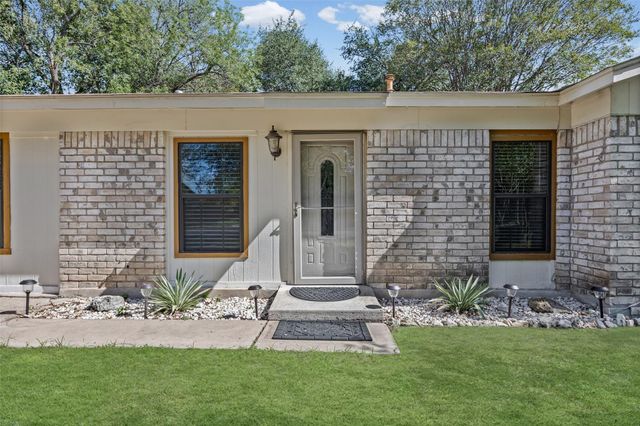 1102 Sahara Ave, Austin, TX 78745