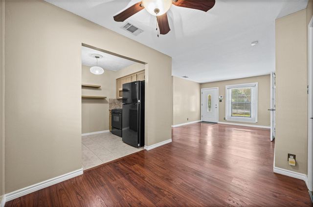 1102 Sahara Ave, Austin, TX 78745