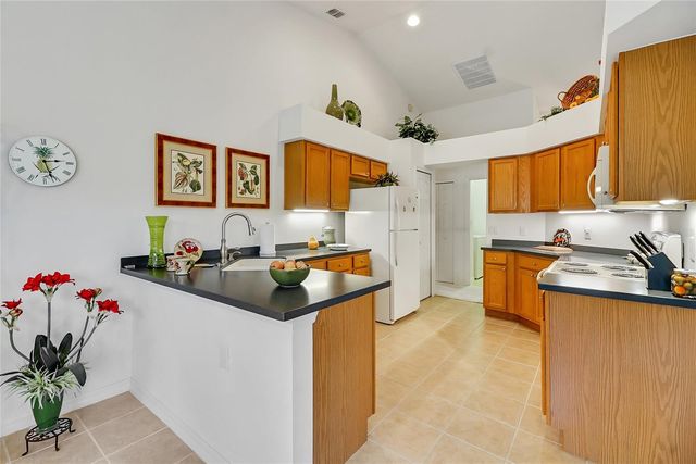 24128 ROBINWOOD STREET, Leesburg, FL 34748