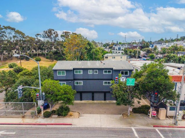 2251 Famosa Blvd B, San Diego, CA 92107