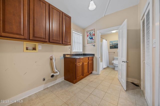 323 E 2nd Street, Washington, NC 27889