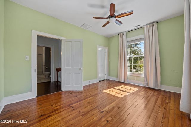 323 E 2nd Street, Washington, NC 27889