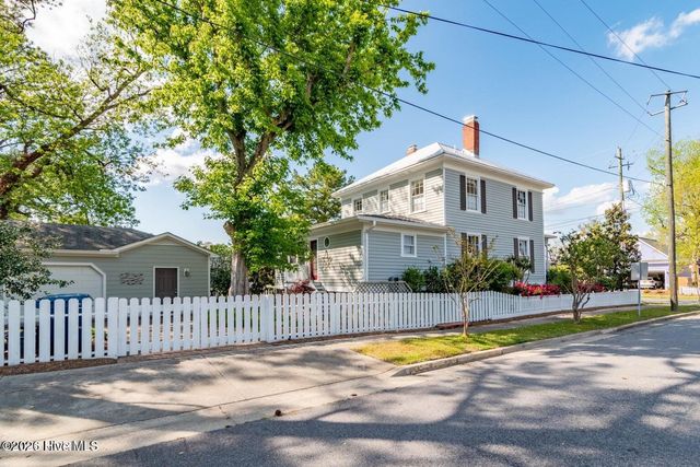 323 E 2nd Street, Washington, NC 27889