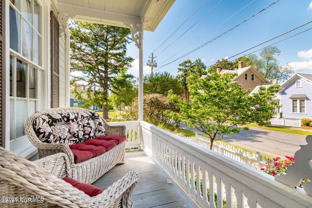 323 E 2nd Street, Washington, NC 27889