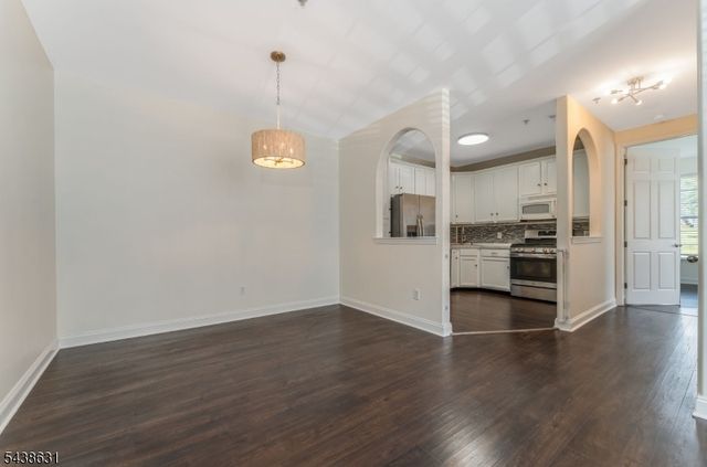 141 Limerick Ln, Lopatcong Twp., NJ 08865