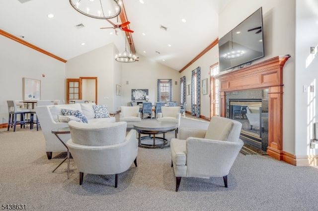 141 Limerick Ln, Lopatcong Twp., NJ 08865