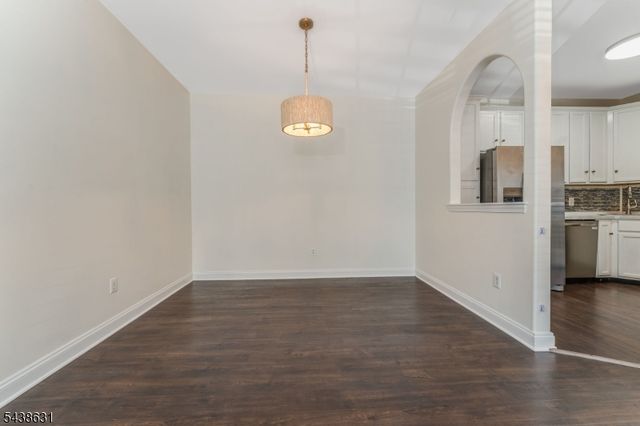 141 Limerick Ln, Lopatcong Twp., NJ 08865