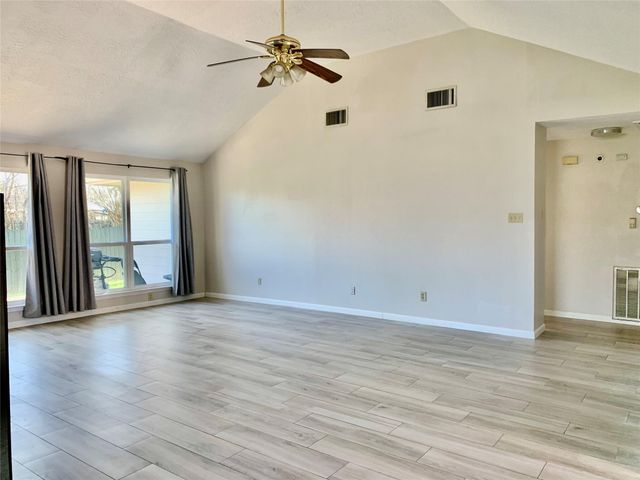 2903 Bentley Court, Pearland, TX 77584