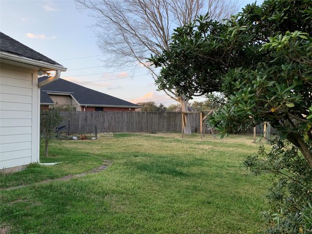 2903 Bentley Court, Pearland, TX 77584