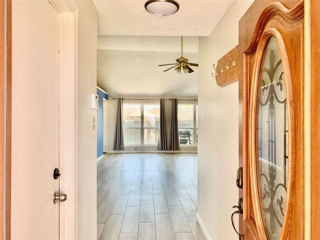 2903 Bentley Court, Pearland, TX 77584