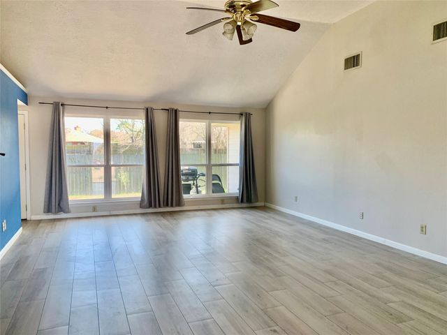 2903 Bentley Court, Pearland, TX 77584