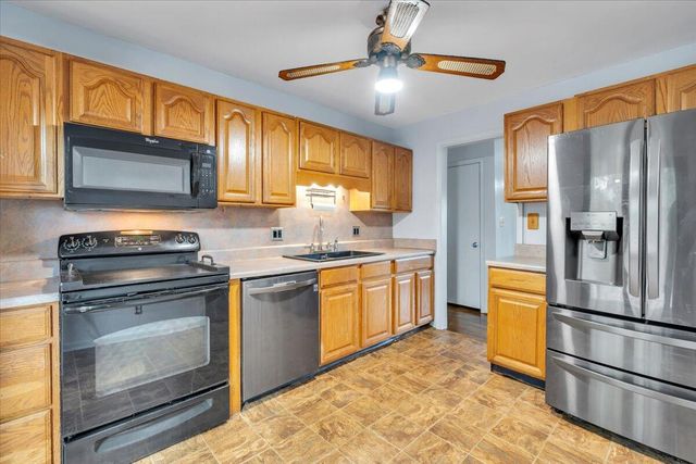 428 Missimer LN, Vinton, VA 24179