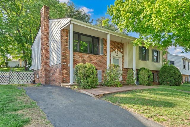 428 Missimer LN, Vinton, VA 24179
