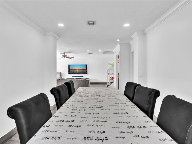 7145 CRESCENT CREEK Place, Coconut Creek, FL 33073