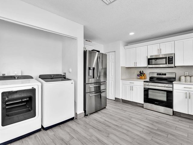 7145 CRESCENT CREEK Place, Coconut Creek, FL 33073