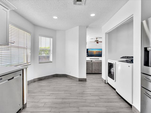 7145 CRESCENT CREEK Place, Coconut Creek, FL 33073