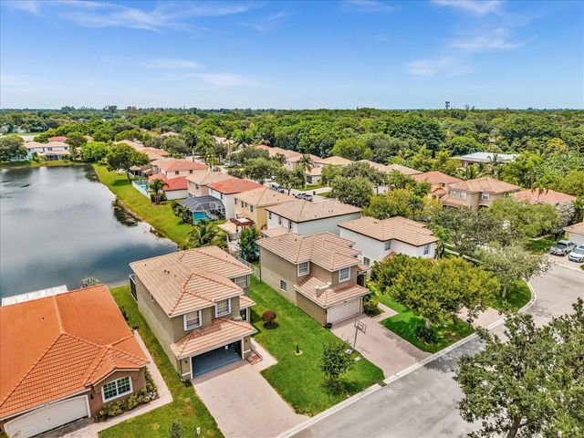 7145 CRESCENT CREEK Place, Coconut Creek, FL 33073