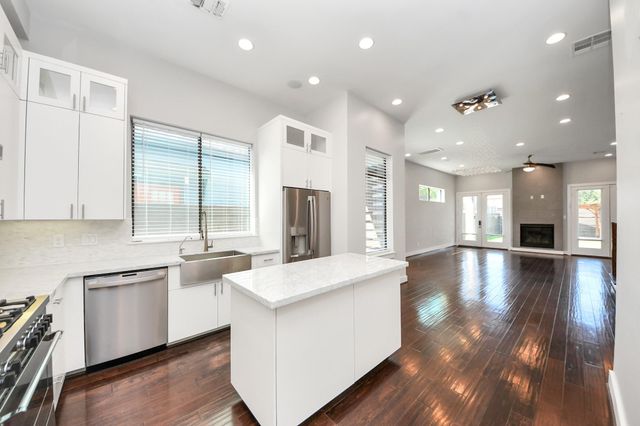 2310 Converse Street, Houston, TX 77006