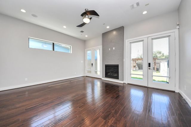 2310 Converse Street, Houston, TX 77006