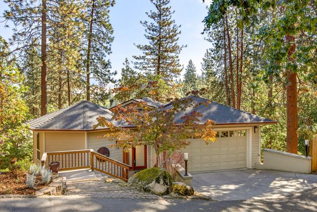 774 Lisa Lane, Ashland, OR 97520