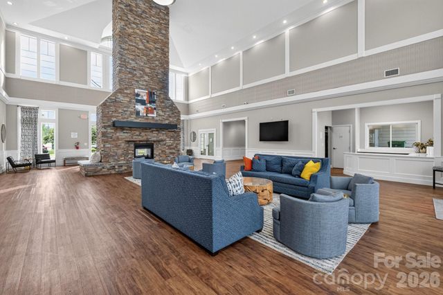 3702 Park South Station Boulevard, Charlotte, NC 28210