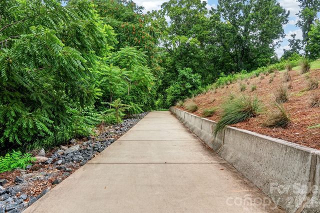 3702 Park South Station Boulevard, Charlotte, NC 28210