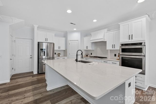 3702 Park South Station Boulevard, Charlotte, NC 28210