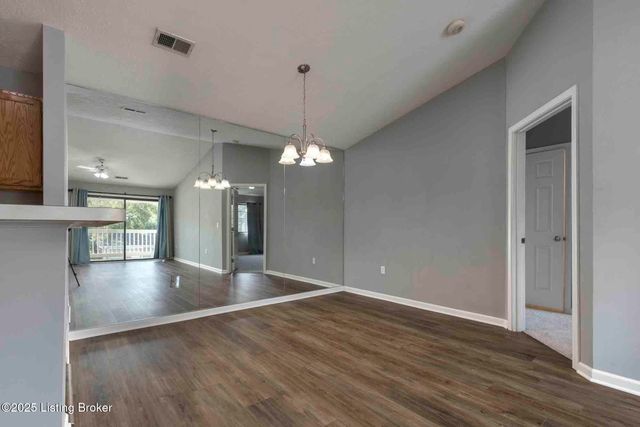 410 Ethridge Ave UNIT 207, Louisville, KY 40223