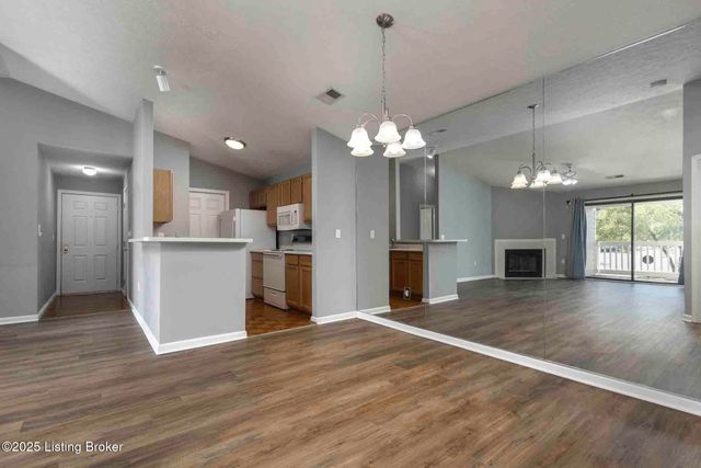 410 Ethridge Ave UNIT 207, Louisville, KY 40223