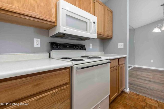 410 Ethridge Ave UNIT 207, Louisville, KY 40223