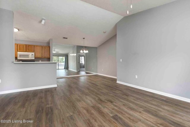 410 Ethridge Ave UNIT 207, Louisville, KY 40223