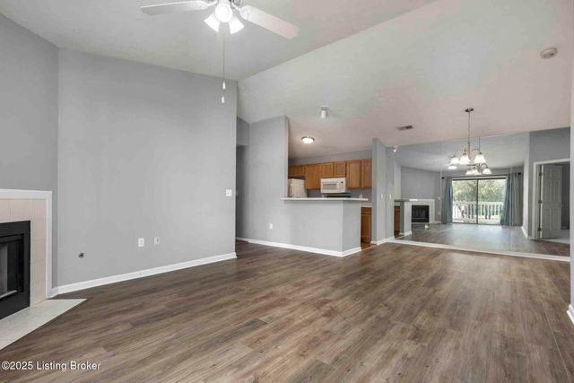 410 Ethridge Ave UNIT 207, Louisville, KY 40223