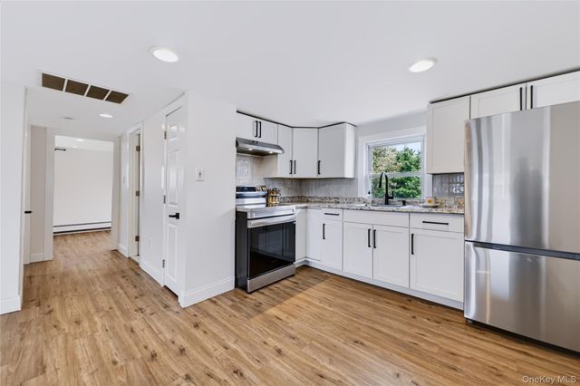 240 Kramer Drive, Lindenhurst, NY 11757