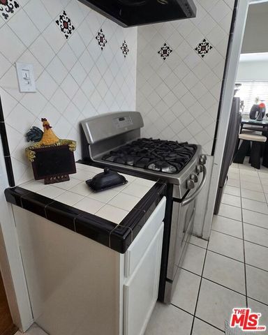 4626 Brynhurst Avenue, Los Angeles, CA 90043