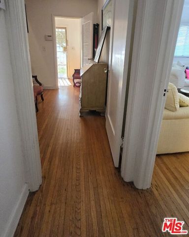 4626 Brynhurst Avenue, Los Angeles, CA 90043