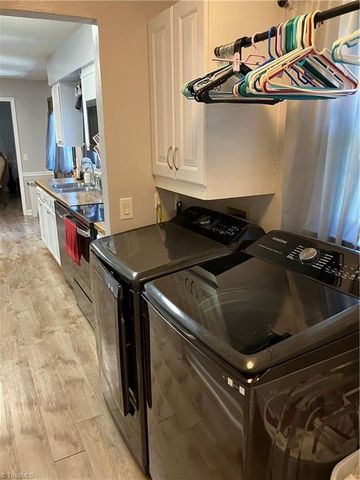 1694 Woodbury Lane, Mount Airy, NC 27030