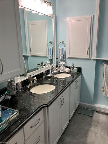 1694 Woodbury Lane, Mount Airy, NC 27030