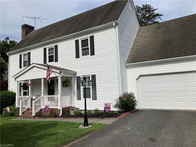 1694 Woodbury Lane, Mount Airy, NC 27030