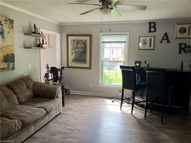 1694 Woodbury Lane, Mount Airy, NC 27030