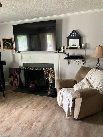 1694 Woodbury Lane, Mount Airy, NC 27030