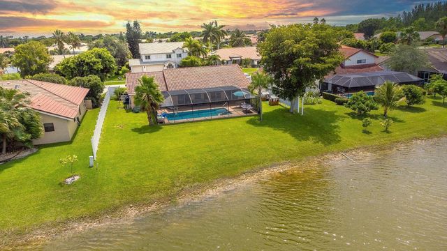 20725 Waters Edge Court, Boca Raton, FL 33498