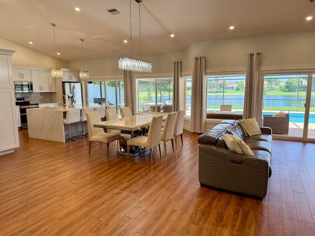 20725 Waters Edge Court, Boca Raton, FL 33498