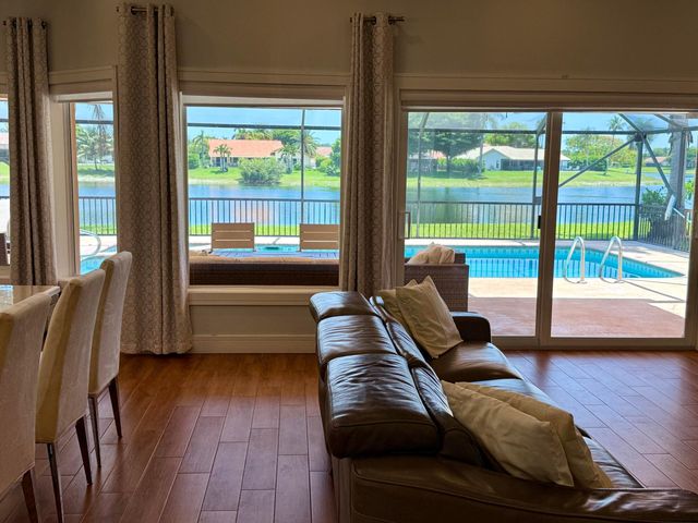 20725 Waters Edge Court, Boca Raton, FL 33498