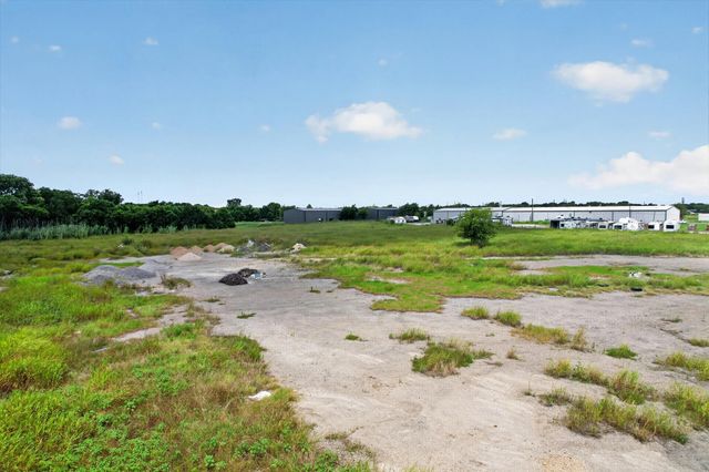 3816 S Burleson Boulevard, Burleson, TX 76009