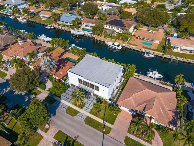 2631 NE 48th Court, Lighthouse Point, FL 33064