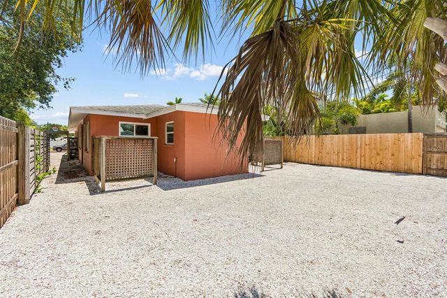 6219 2ND AVENUE S, St Petersburg, FL 33707