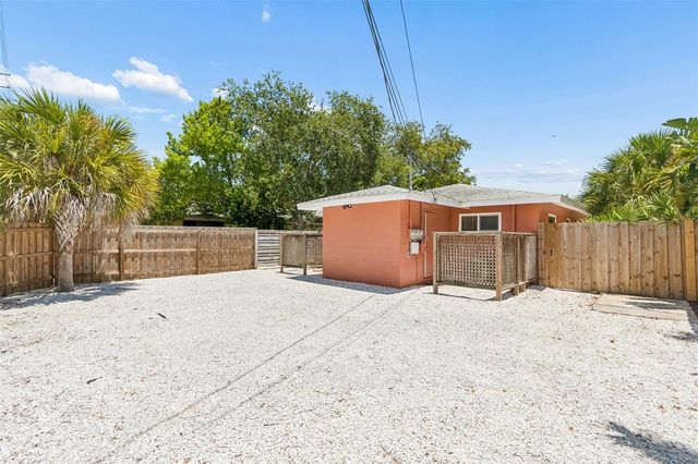 6219 2ND AVENUE S, St Petersburg, FL 33707