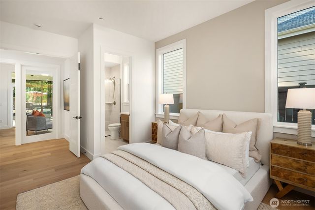 12929 NE 112th Street, Kirkland, WA 98033