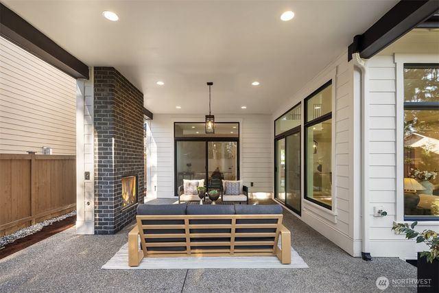 12929 NE 112th Street, Kirkland, WA 98033