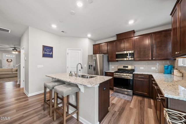 1322 Barn Cat Way, Apex, NC 27502